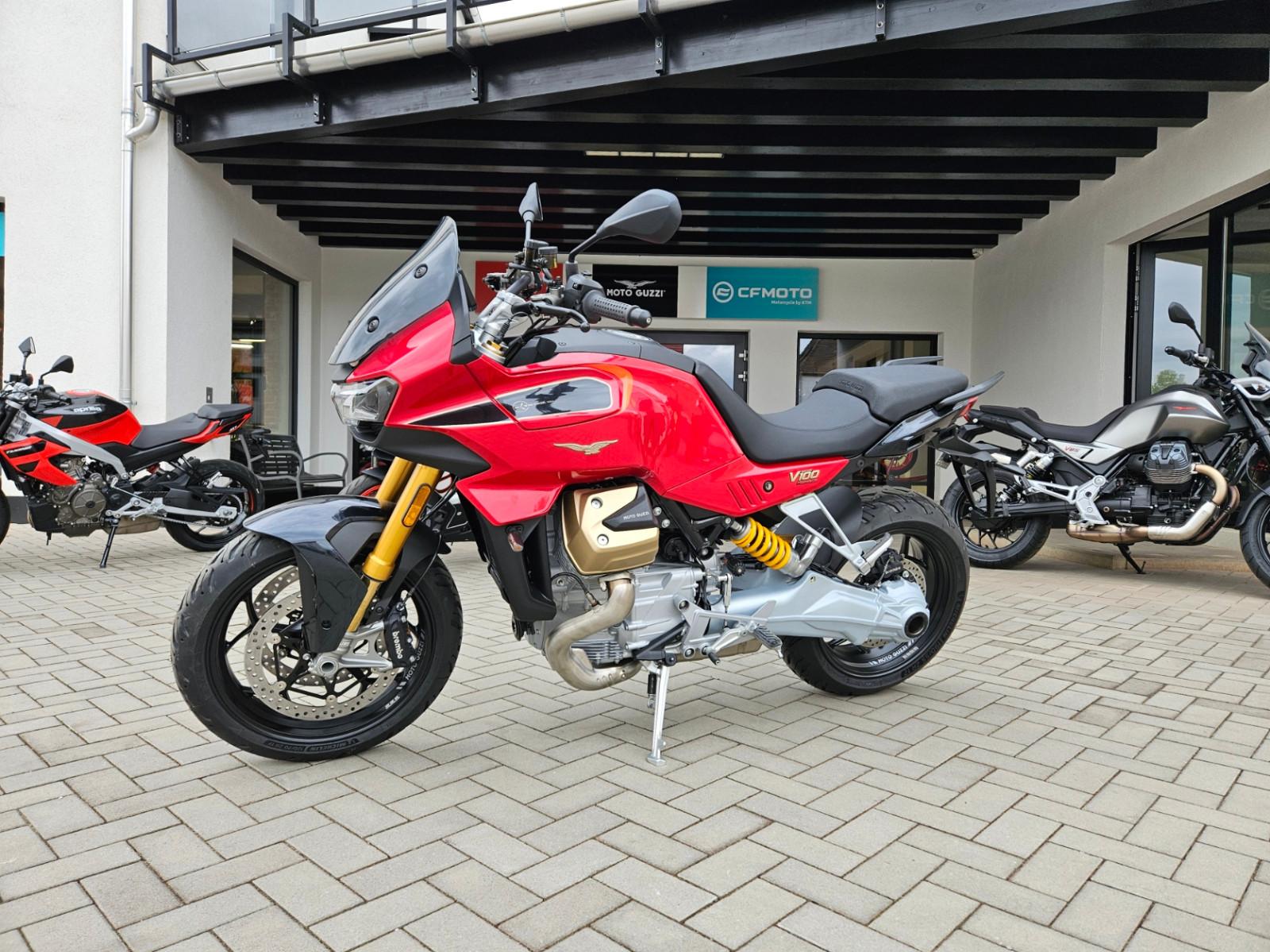 Moto Guzzi V 100 Mandello Wind Tunnel