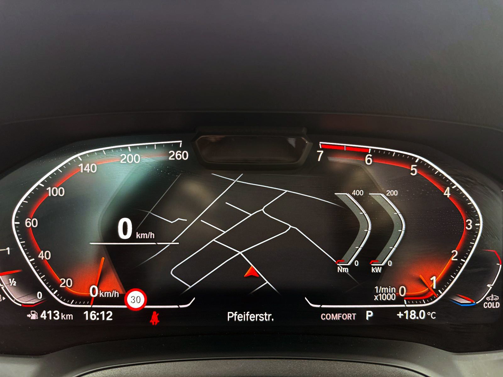 Fahrzeugabbildung BMW 330i Touring M-Sport ACC NAV HUD 360° PDC Laser