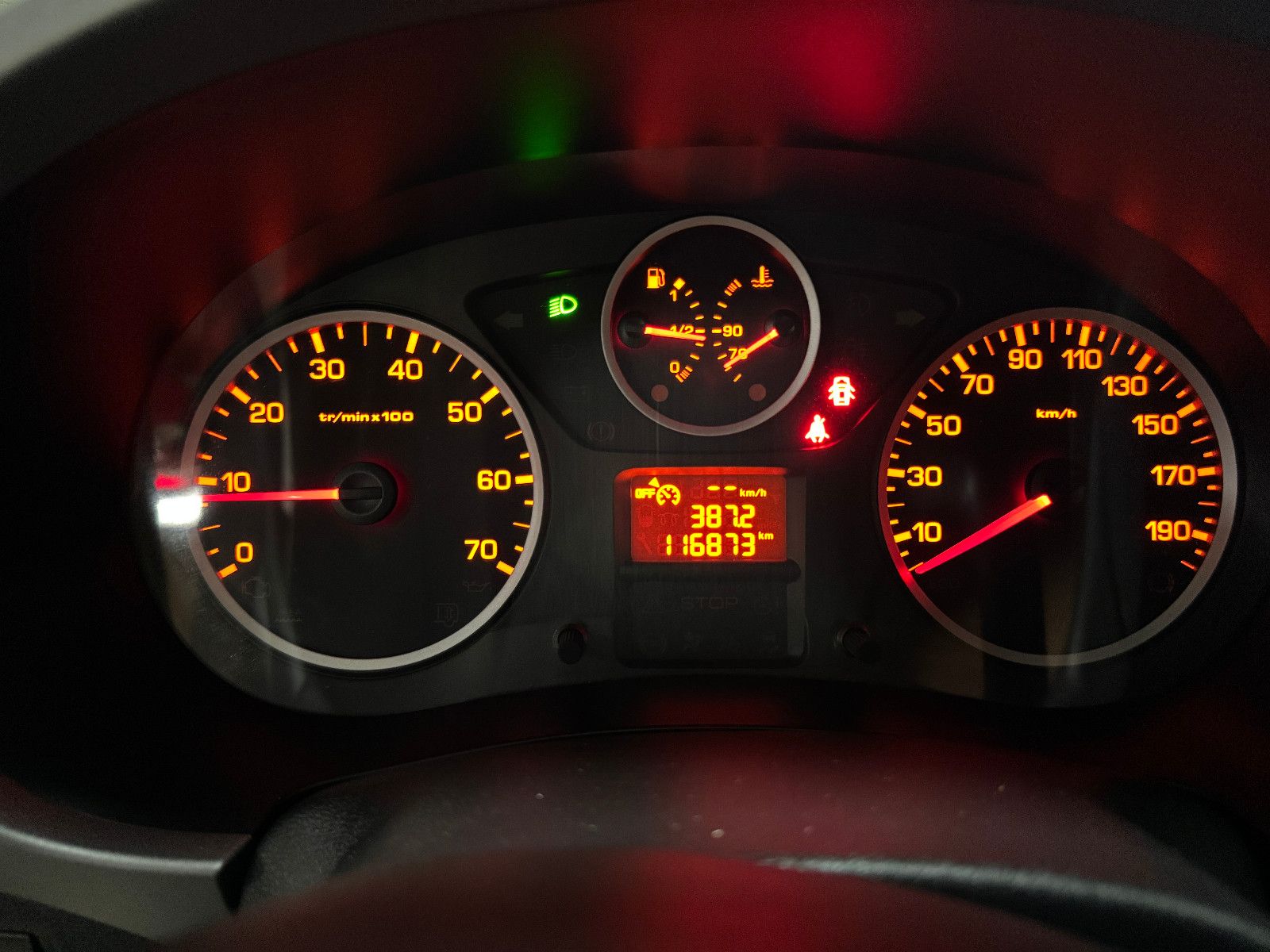 Fahrzeugabbildung Peugeot Partner Tepee 1.6 HDI ALLURE PDC SHZ KLIMA 2HAND