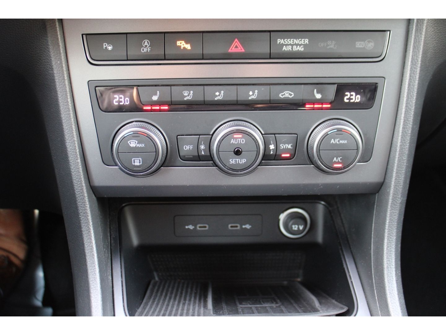 CUPRA Ateca 4Drive Cupra DSG ACC LED 360 Gr Navi beats - Image 29