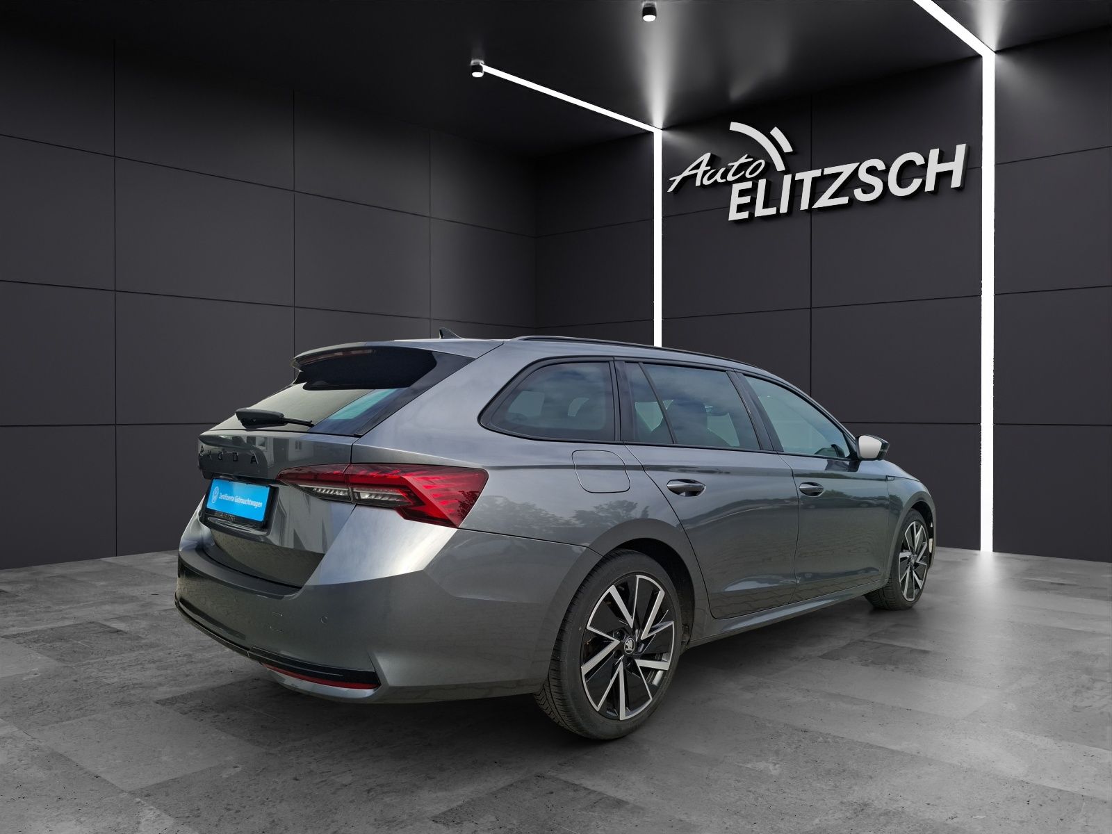 Fahrzeugabbildung SKODA Octavia Combi TDI Sportline DSG Matrix Navi HUD