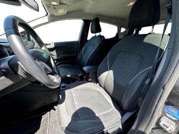 Ford Fiesta EcoBoost 1.0 KAMERA CARPLAY KLIMA