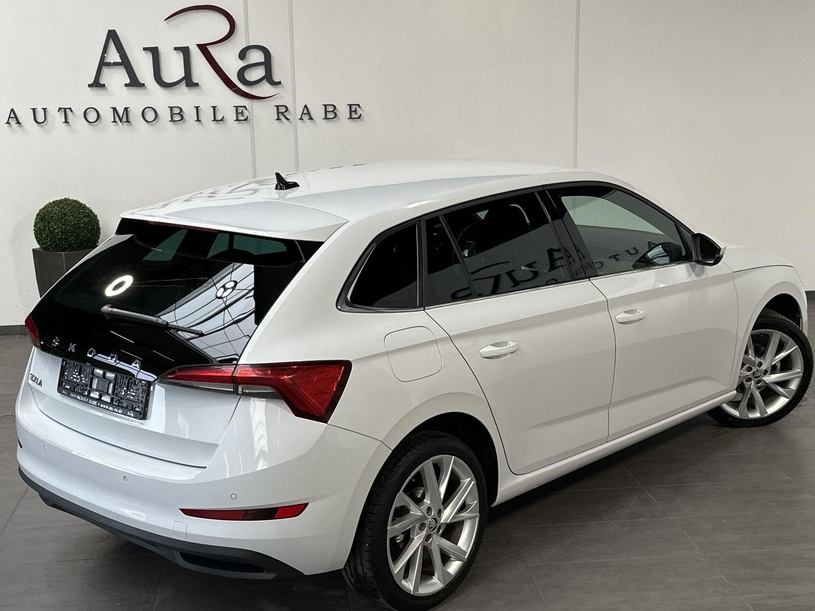 Fahrzeugabbildung SKODA Scala 1.5 TSI DSG Style LED+ACC+KAMERA+SHZ+CARPL