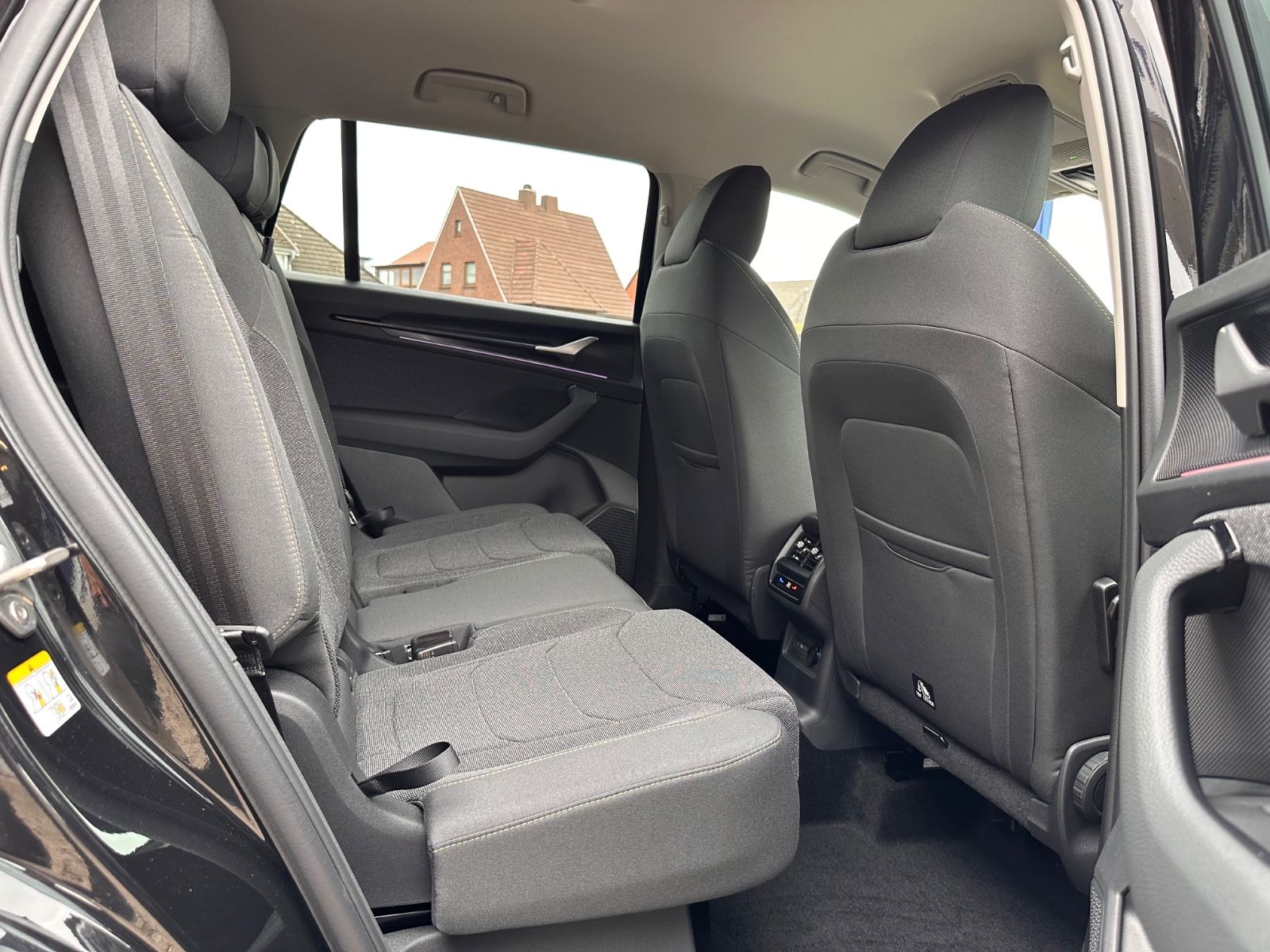 Fahrzeugabbildung SKODA Kodiaq 2.0 TDI 4x4 Selection AHK/7-Sitz/Navi/ACC