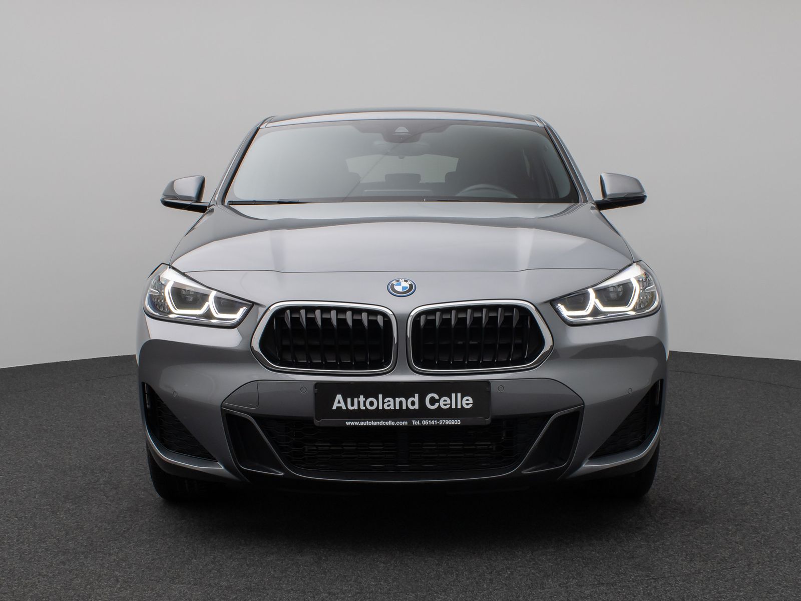 Fahrzeugabbildung BMW X2 xD25e M Sport HUD DAB HiFi LED Alarm 20Zoll