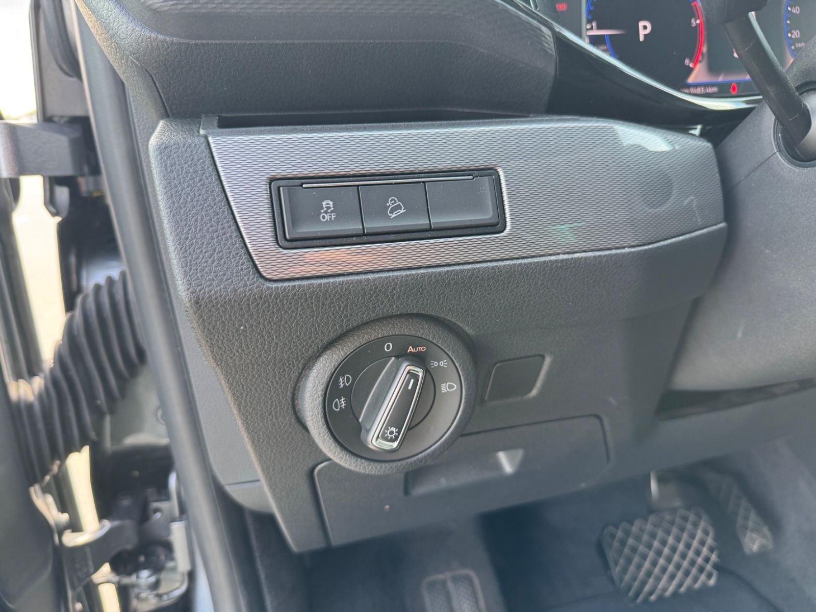 Volkswagen T6.1 Multivan 4M DSG 7-STZE VIRTU NAVI LED LEDER foto 15
