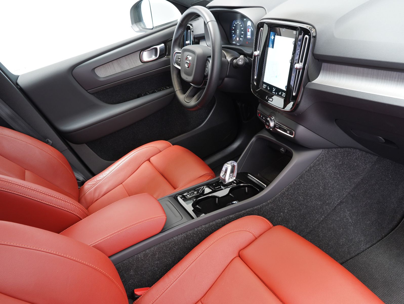 Fahrzeugabbildung Volvo XC40 T3 Inscription LED/NAVI/ACC/LEDER/PANO