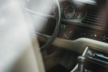 1986 Porsche 944 缩略图 18