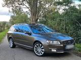 Volvo V70 D5  2014  Full-Option - Volvo: V7o