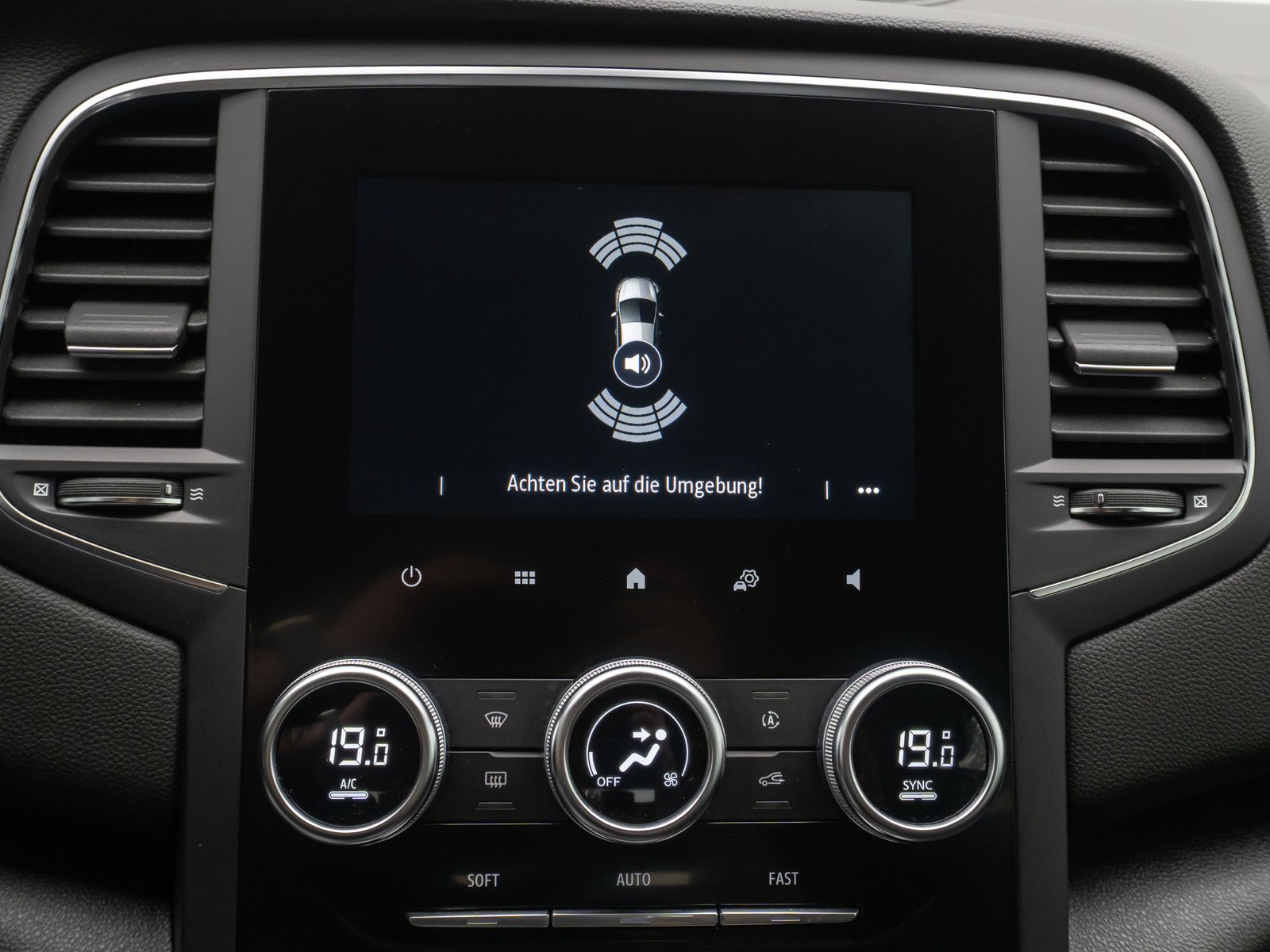 Fahrzeugabbildung Renault Megane Zen LED Tempomat DAB PDC Touch Limit