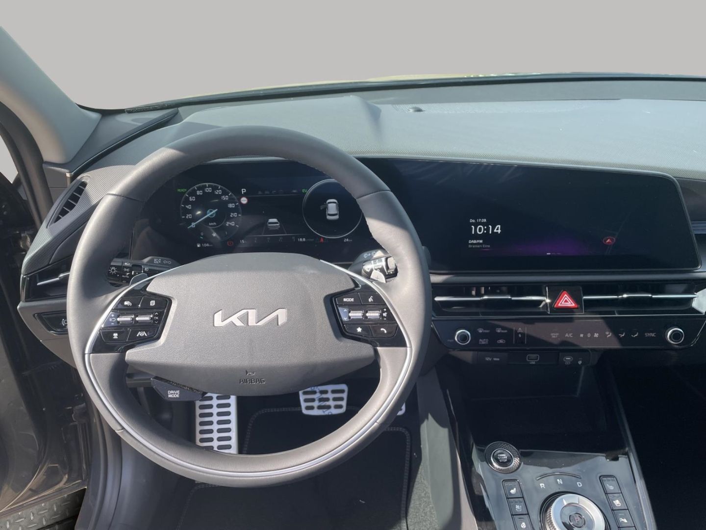 Fahrzeugabbildung Kia Niro Hybrid Spirit Sitzkühlung SpurhalteASS DAB