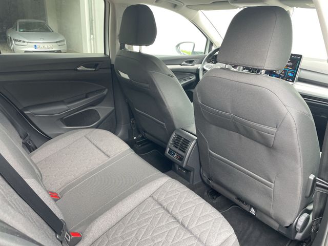 Golf VIII 1.5 eTSI DSG Life Kamera/ACC/App-Con.