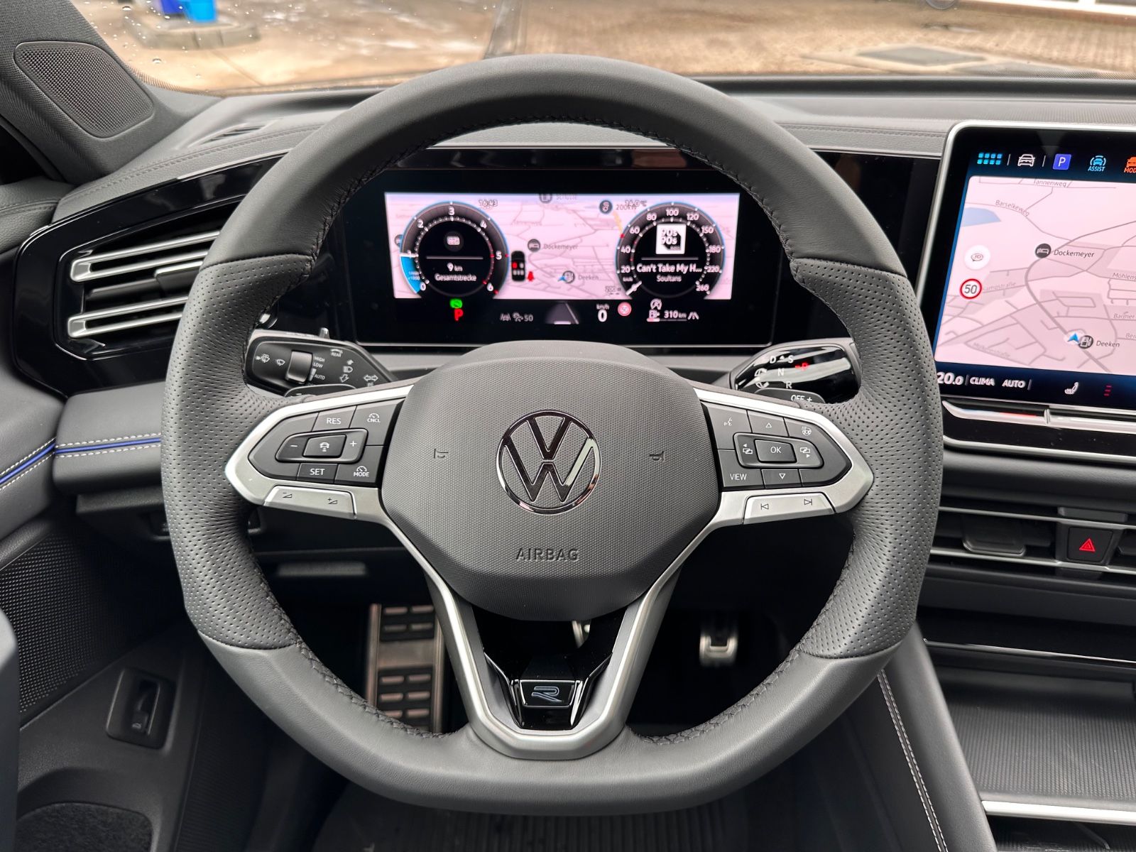 Fahrzeugabbildung Volkswagen Tiguan 2.0 TDI 4M R-Line AHK/Black/Pano/ACC/LED