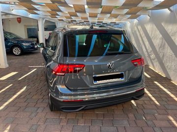 Volkswagen Tiguan - 5