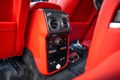 Cullinan BLACK BADGE 2026 GREY/RED STARLIGHT VIP