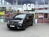 Mercedes-Benz V 300 4M AMG Luxusausstattung Pano Luft NP~126K - mit Diesel-Antrieb: Kleinbus