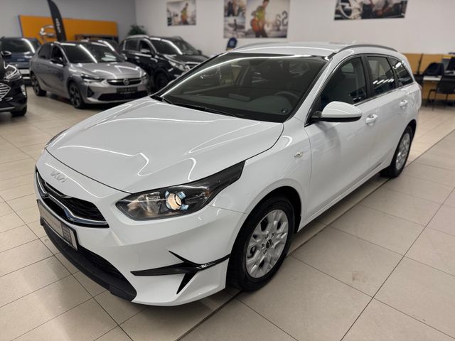 Kia Ceed SW 1.5 T-GDI DCT Vision Navi Komfort+