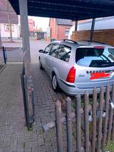 Ford Focus Kombi Gia - Ford Focus aus 2002: Kombi