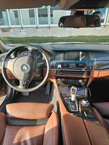 BMW 525d xDrive Touring A Luxury Line Luxury Line - BMW 525: Braun