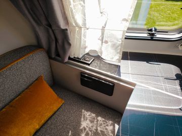 Fahrzeugabbildung HYMER / ERIBA / HYMERCAR TOURING 310 LEGEND URBAN 2023