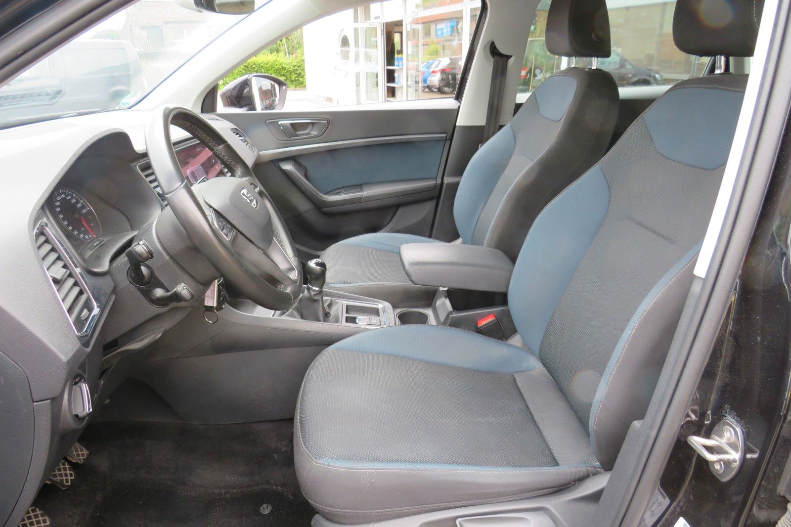 Fahrzeugabbildung SEAT Ateca Style CLIMATRONIC SITZH. PDC ACC GJ-REIFEN
