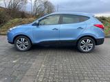Hyundai ix35 2.0 CRDI 4x4 World Cup Edition 1.Hd/TopZ - Hyundai ix35: Allradantrieb, Automatik, 2.0