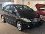 Mercedes-Benz A 200 SportPaket AMG - gebrauchte Mercedes-Benz A 200 aus dem Jahr 2009