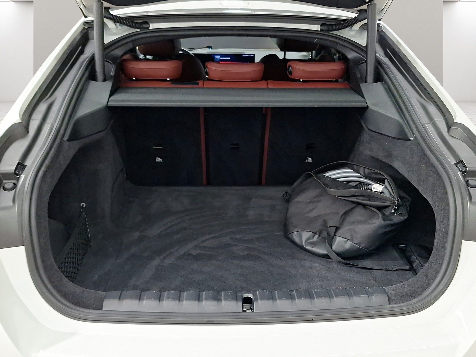 BMW i4 - Bild 11