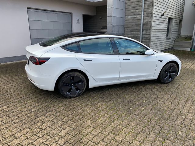 Tesla Model 3 Hinterradantrieb RWD RWD