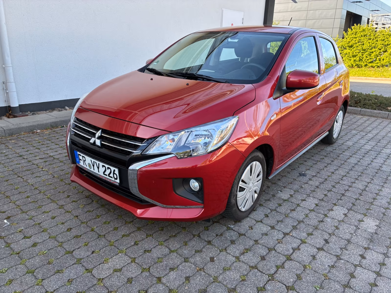 Mitsubishi Space Star Select