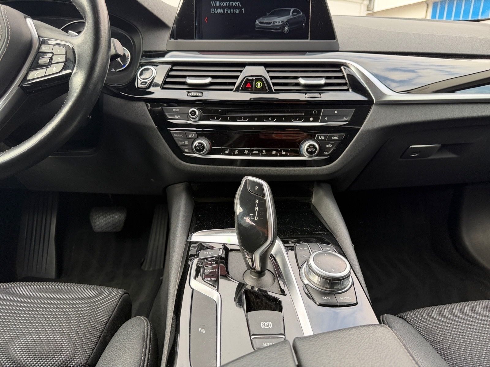 BMW 530 5 Limousine 530 i Sport Line foto 15