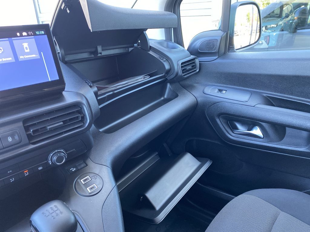 Fahrzeugabbildung Citroën Berlingo 1.5 Diesel 130 XL *Nav*Cam*TWA*360*Verk