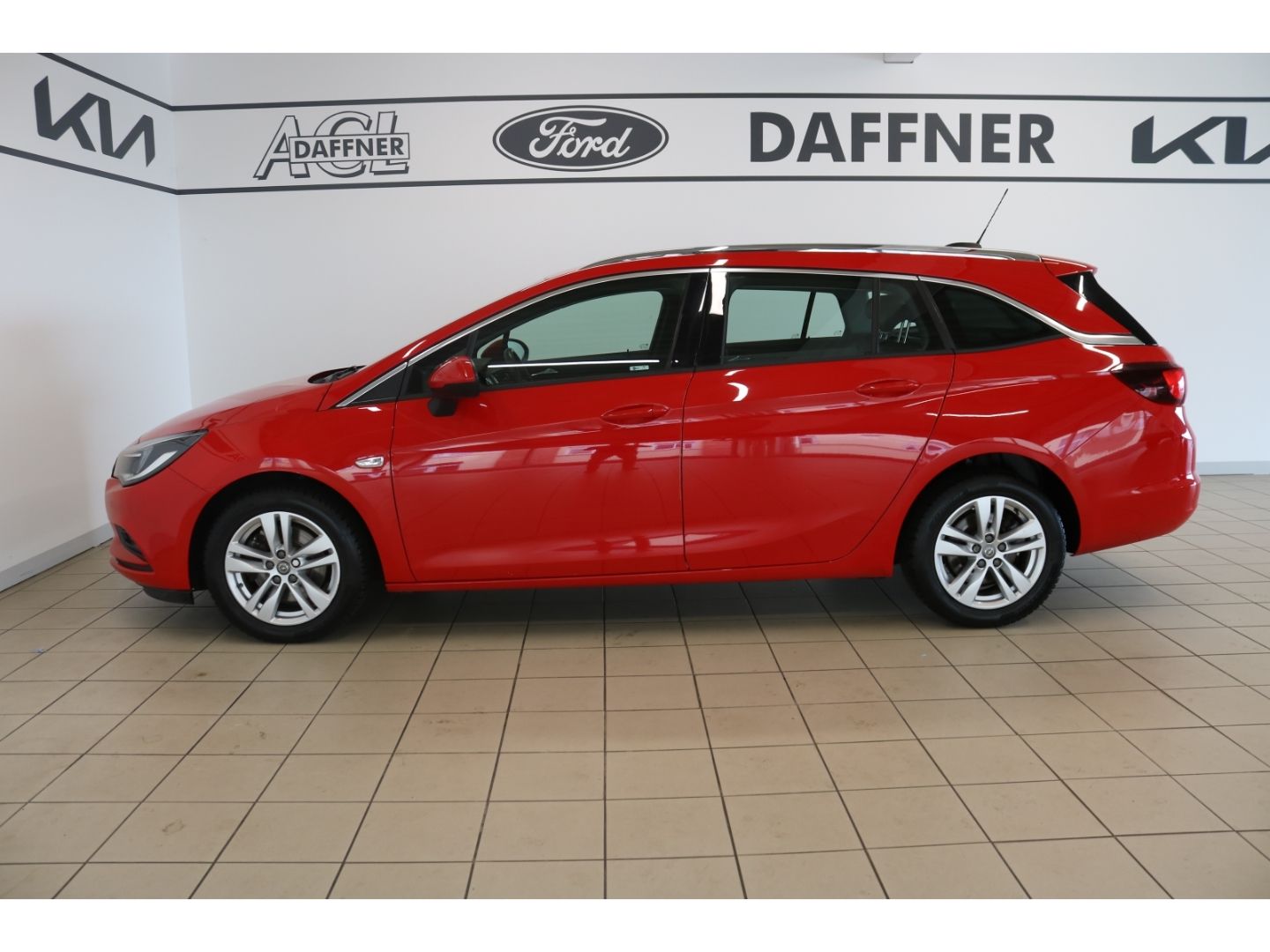 Fahrzeugabbildung Opel Astra K Sports Tourer Innovation Start Stop 1.6