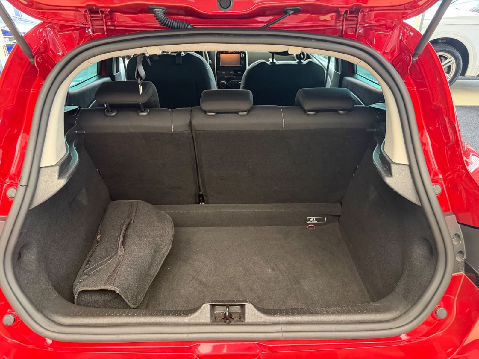 Fahrzeugabbildung Renault Clio IV Limited