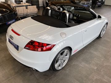 Audi TT Roadster 2.0 TFSI *BI-XENON*NAVI*PDC*LEDER*