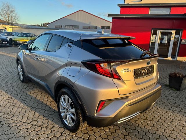 Toyota C-HR 2.0-l-VVTi Hybrid Team D. Navi Lenkr.Hg.