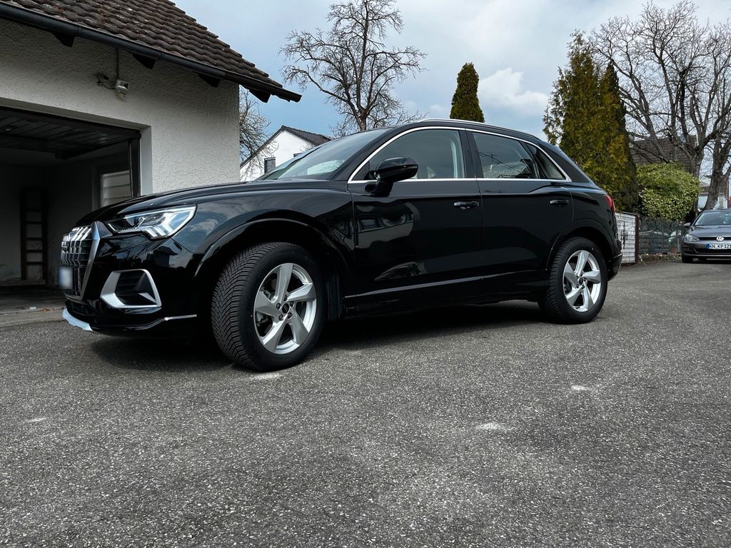 Image of Audi Q3