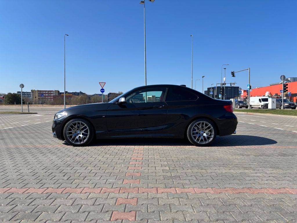 Image of BMW M240i