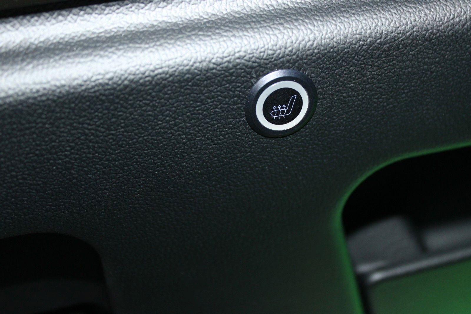 Fahrzeugabbildung Ford NUGGET L1 Active MARKISE + Aufstelldach SOFORT