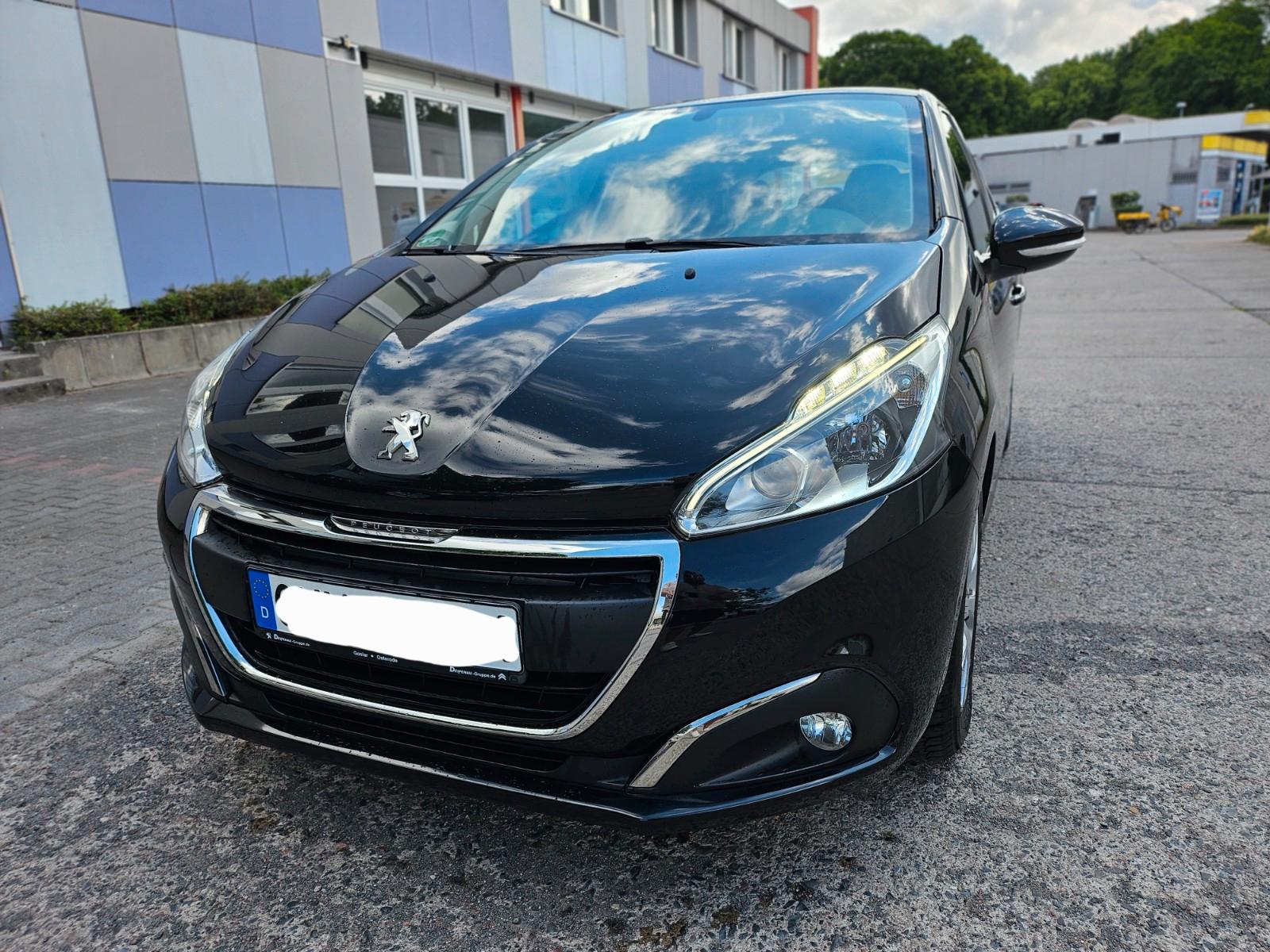 Peugeot 208 Active Scheckheft! LED! 5-Türer!