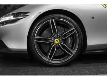 صورة مصغرة 12 لـ 2021 Ferrari ROMA