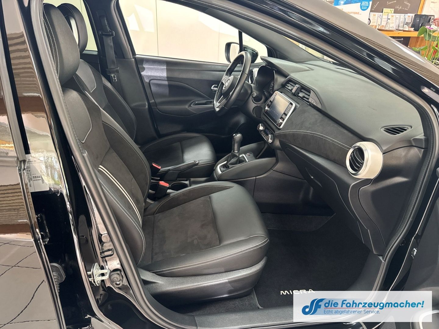 Fahrzeugabbildung Nissan Micra N-Sport Navi Soundsystem Bose LED Klimaaut