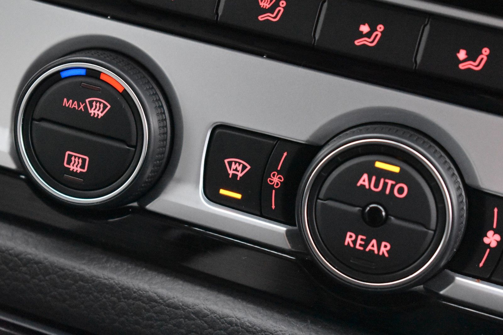 Fahrzeugabbildung Volkswagen T6 Multivan Highline 4Motion DYNAUDIO 1 Hand ACC