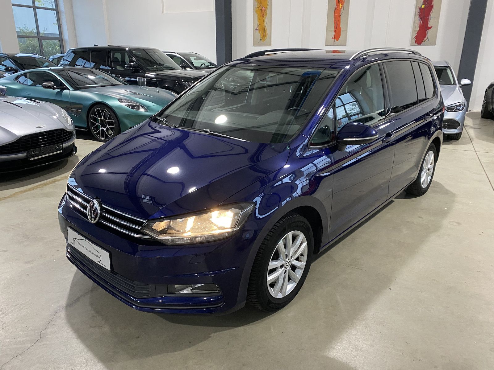 Fahrzeugabbildung Volkswagen Touran 1.6 Tdi Comfortline/7-Sitzer/AHK/SH/
