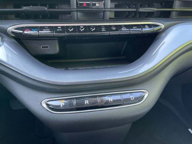 Fahrzeugabbildung Fiat 500e La Prima by Bocelli Android Auto, Sitzheizu