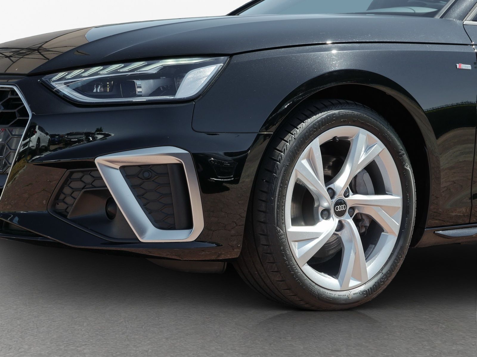 Audi A4 - Bild 13