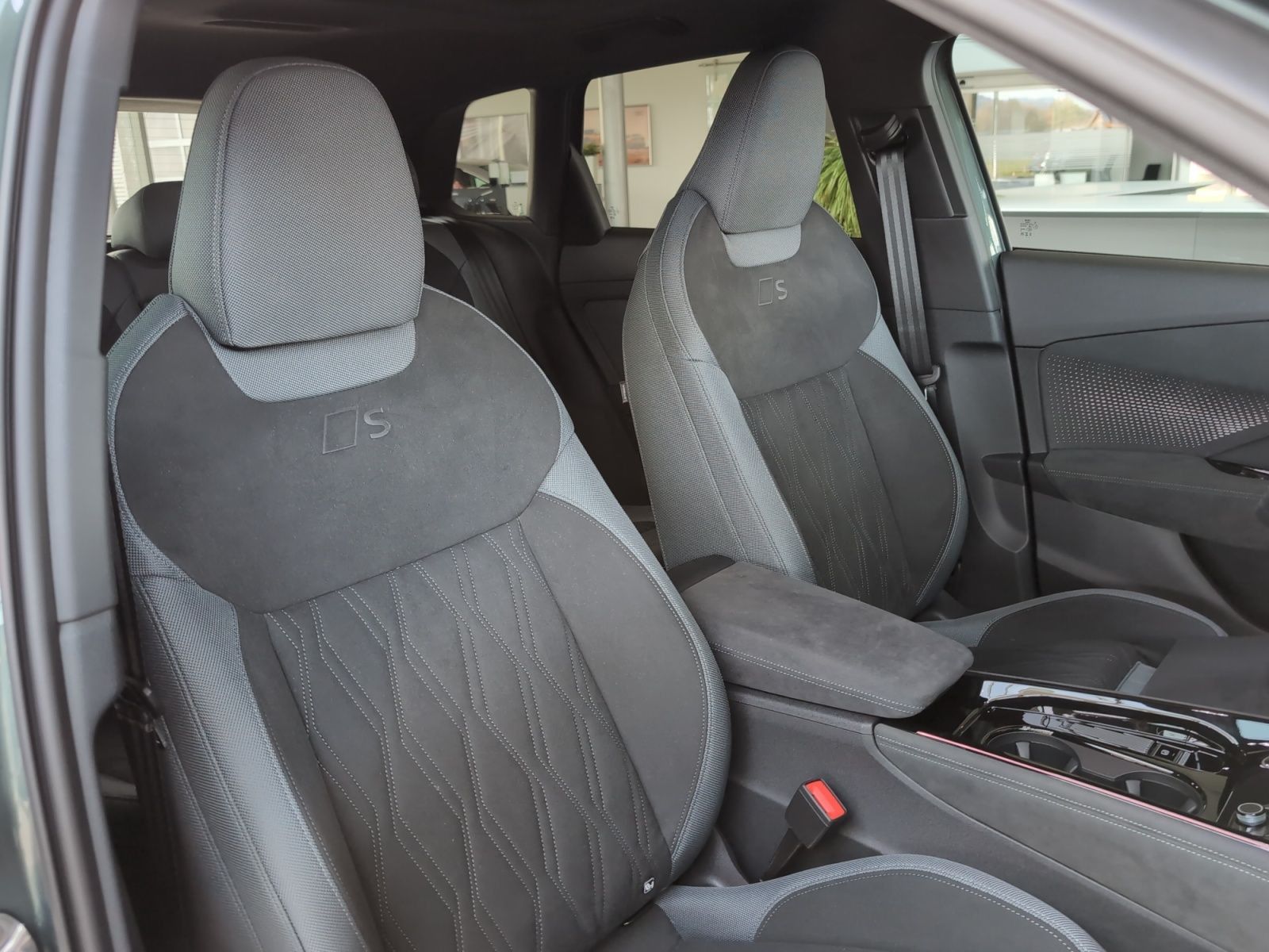 Audi Q3 SUV e-hybrid 200 kW S tronic foto 15
