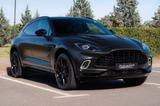 Aston Martin DBX 4.0 V8_MagnoBlack - Aston Martin DBX mit Panoramadach