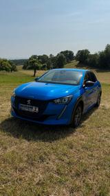 Peugeot e-208 136 Allure Pack (verfügbar ab August 2025) - Peugeot e-208 von privat