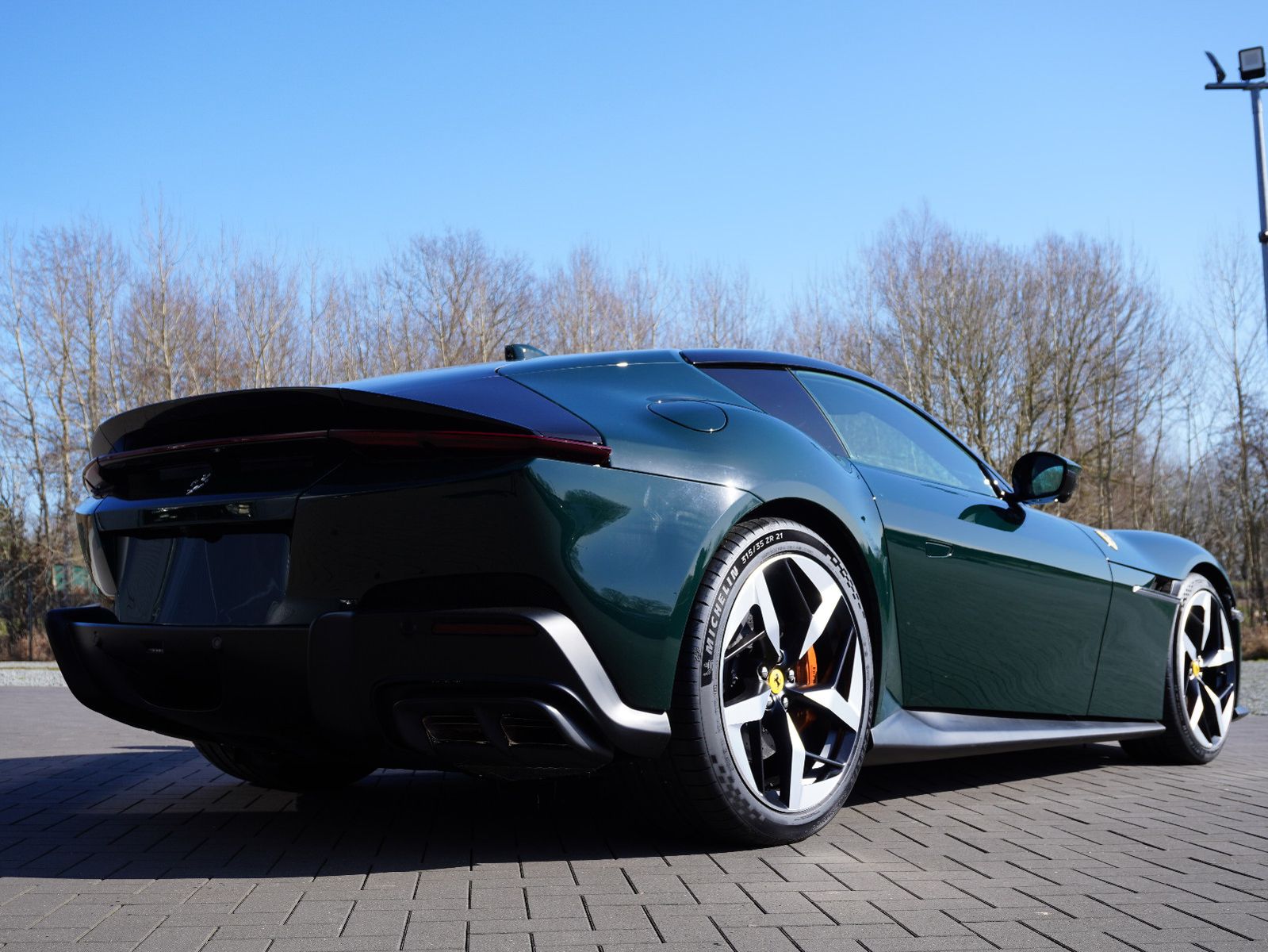 Fahrzeugabbildung Ferrari *Pano,ACC,Lift,Carbon,Histori. Colour*